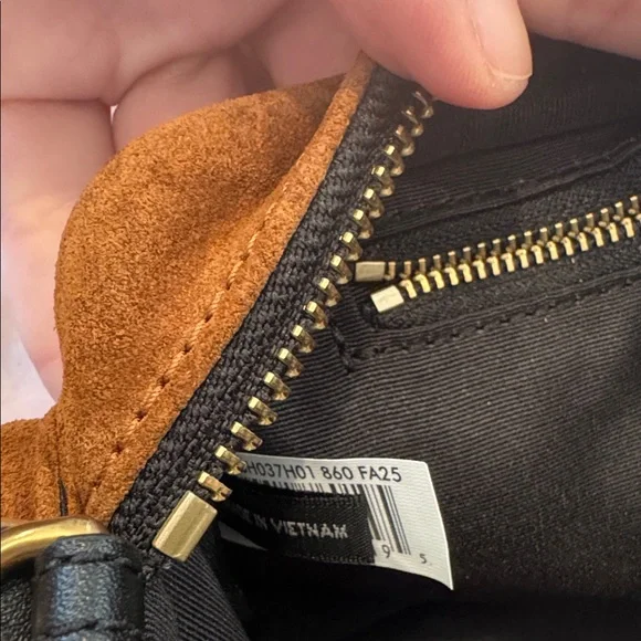 Marc Jacob’s The Cargo Bag in Suede - Picture 11 of 16